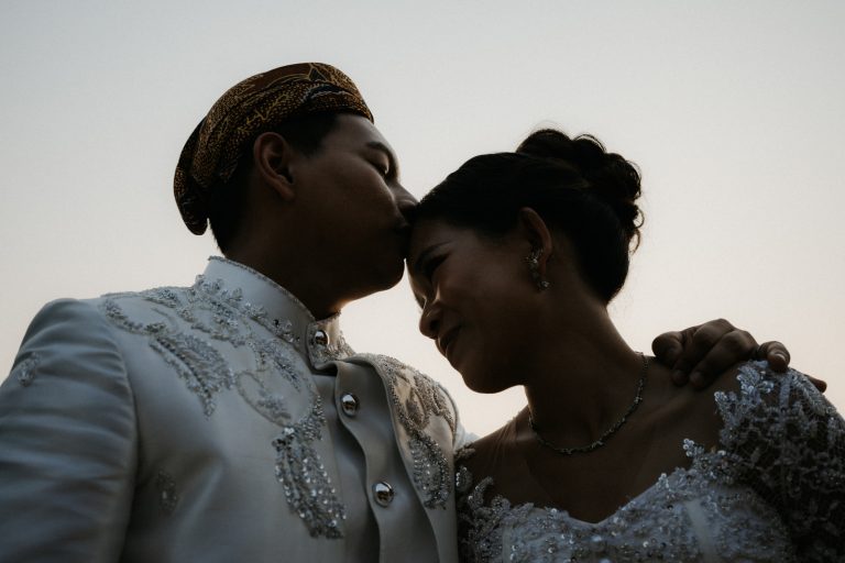 Singapore Cardi & Nas Wedding Photoshoot Raffles Sentosa Outdoor Couple Photography